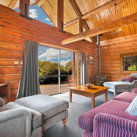 Fiordland Lodge Те-Анау Екстер'єр фото