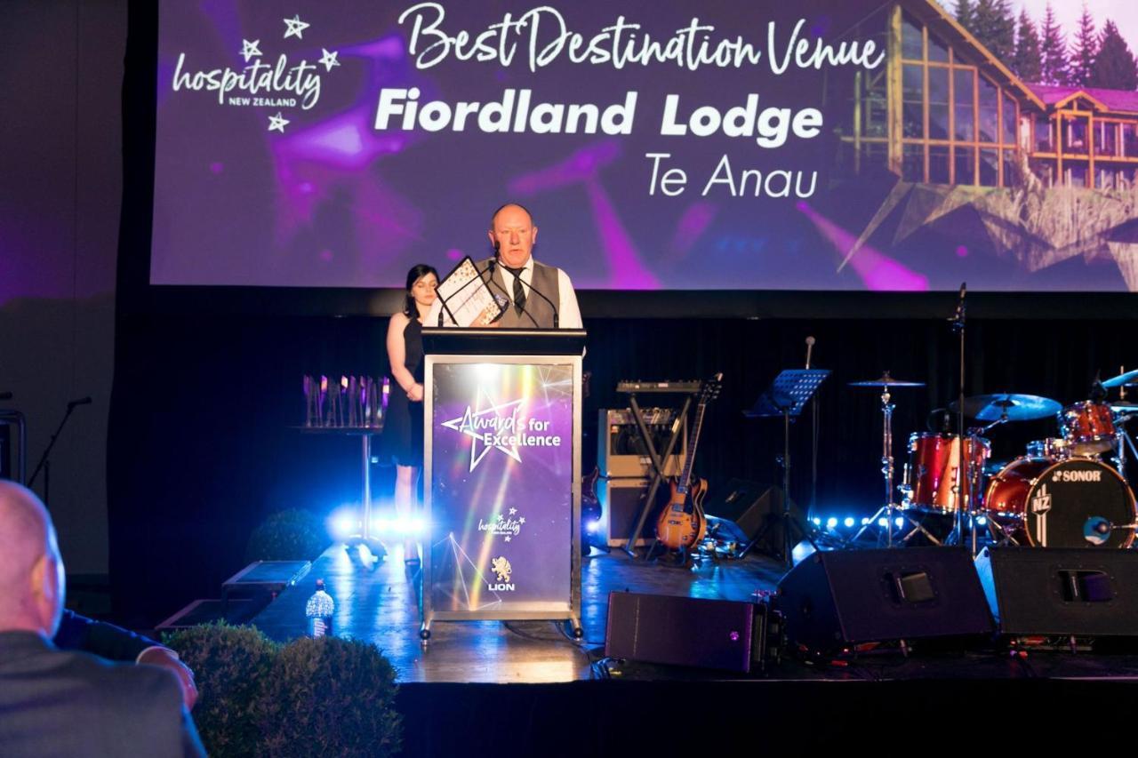 Fiordland Lodge Те-Анау Екстер'єр фото
