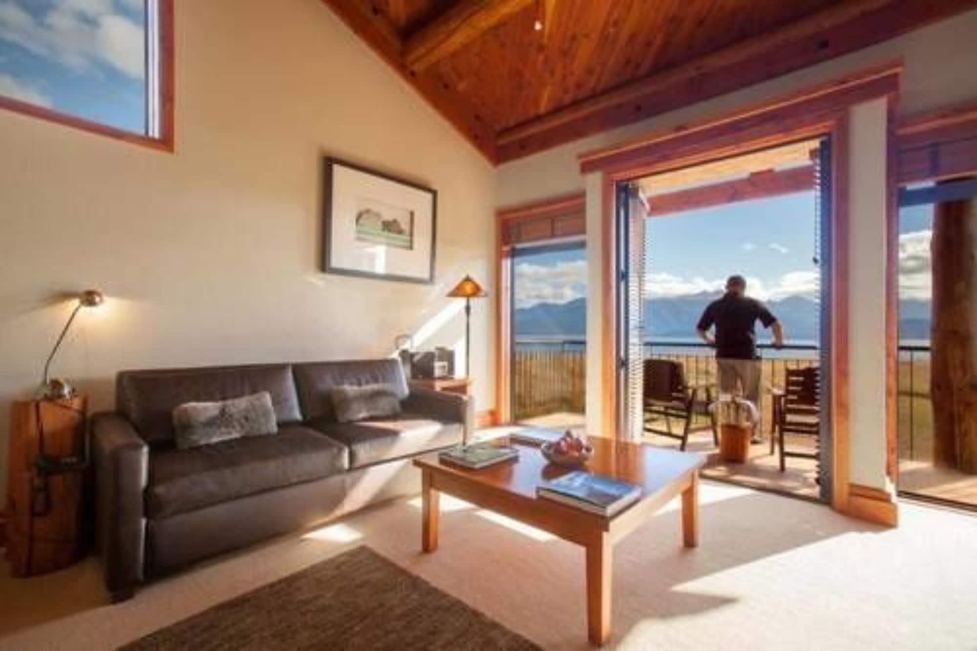 Fiordland Lodge Те-Анау Екстер'єр фото