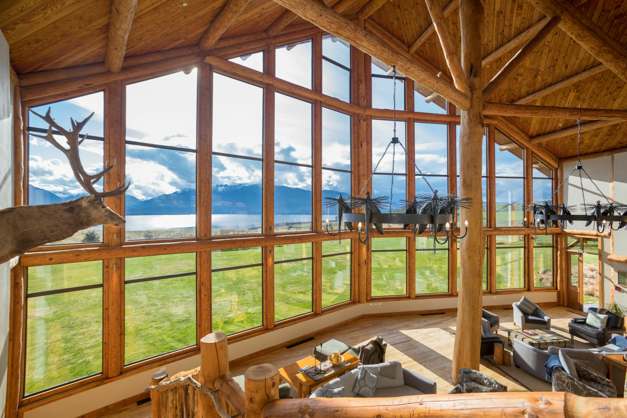 Fiordland Lodge Те-Анау Екстер'єр фото